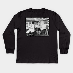 New York City Barber Shop, 1895. Vintage Photo Kids Long Sleeve T-Shirt